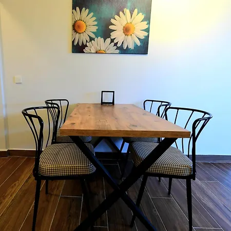Sera Homes Apartmán *